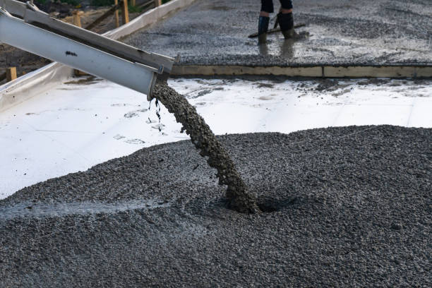 Best Concrete Driveway Installation  in Columbiana, AL